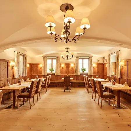 Gsteig Hotel