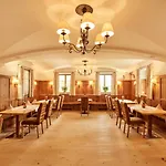 Gsteig Hotel