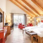 Hotel Gsteig 4*