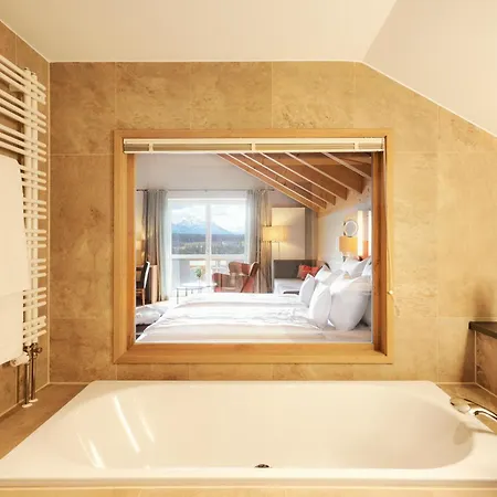 Auf Der Gsteig Gmbh Hotel