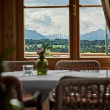 Hotel Auf Der Gsteig Gmbh