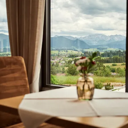 Hotel Auf Der Gsteig Gmbh