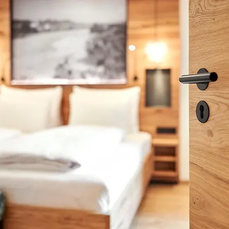 Gsteig Hotel 4*