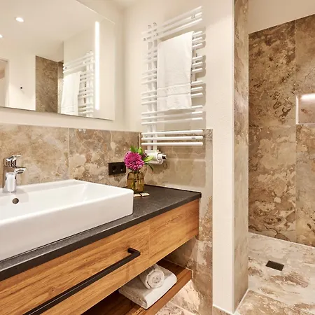 Gsteig Otel 4*
